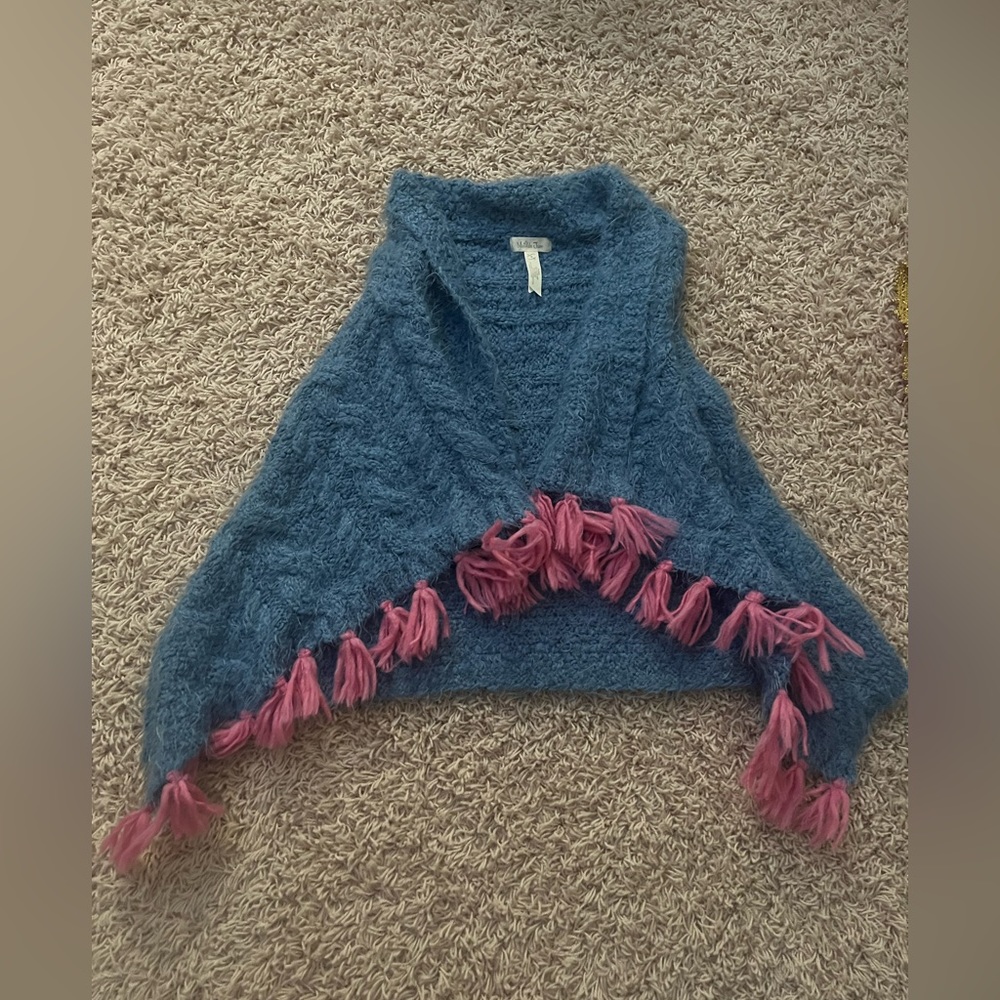 Sweater vest